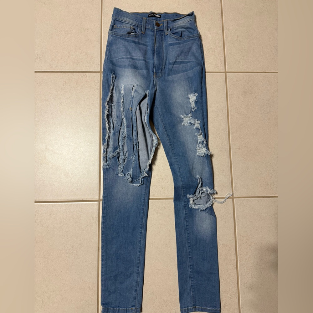 Fashion Nova Distressed Blue Jeans